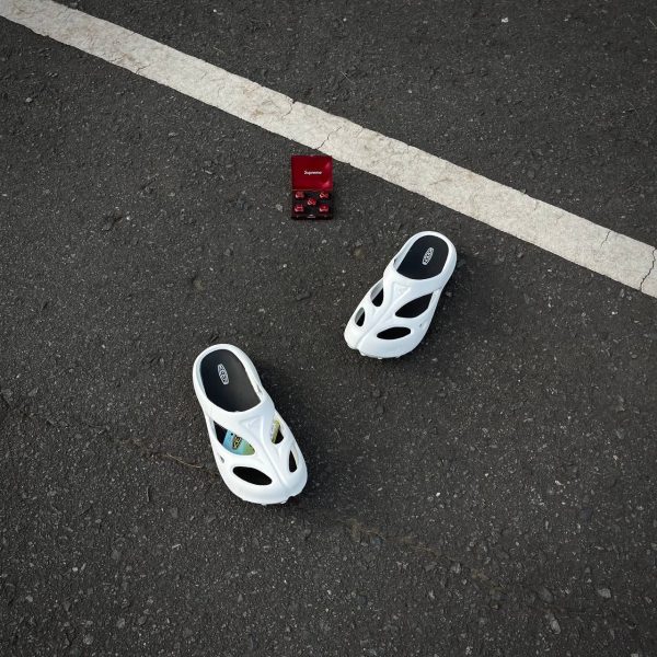 The keen shanti clogs