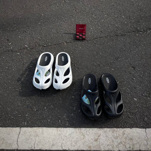 The keen shanti clogs