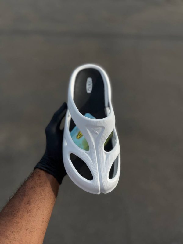 The keen shanti clogs