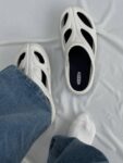 The keen shanti clogs