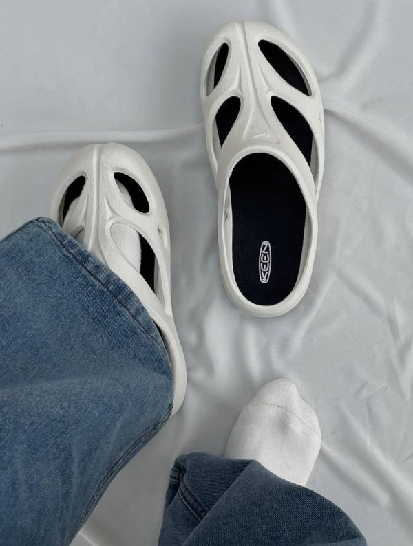 The keen shanti clogs
