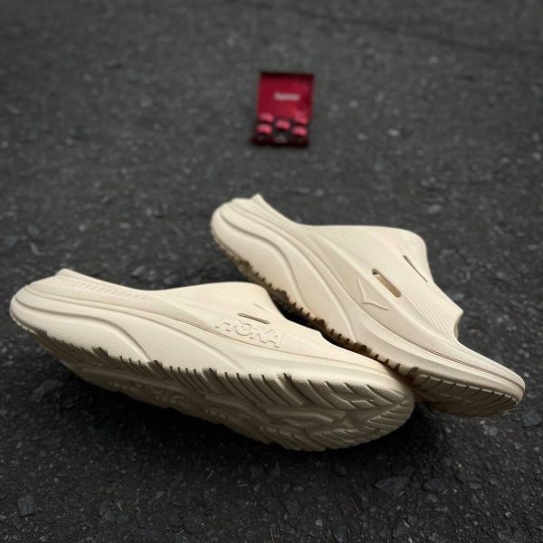 Hoka ORA RECOVERY SLIDE 3 ‘Shifting Sand’