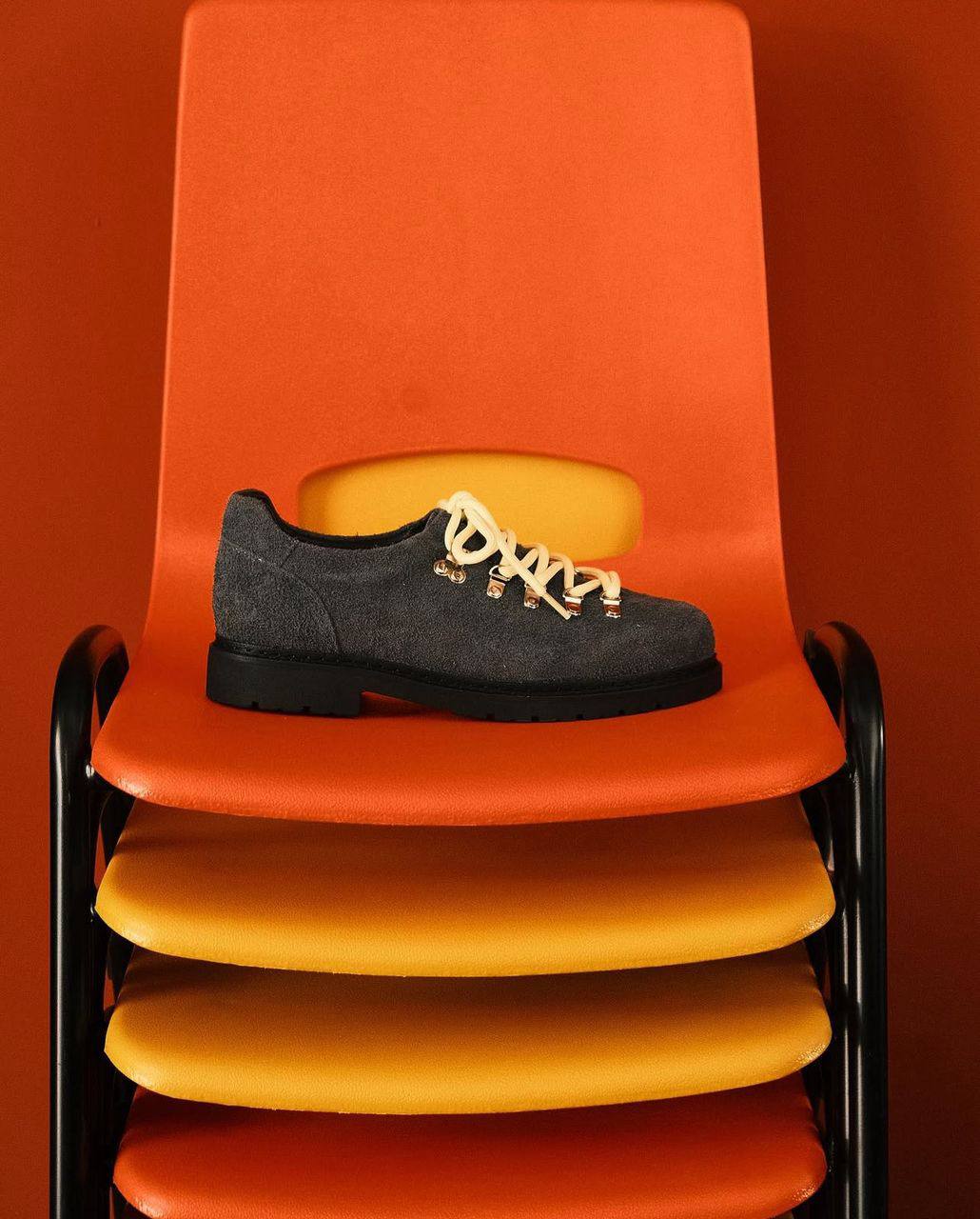 The CIRCLE CAGE Mountain Derby Shoe
