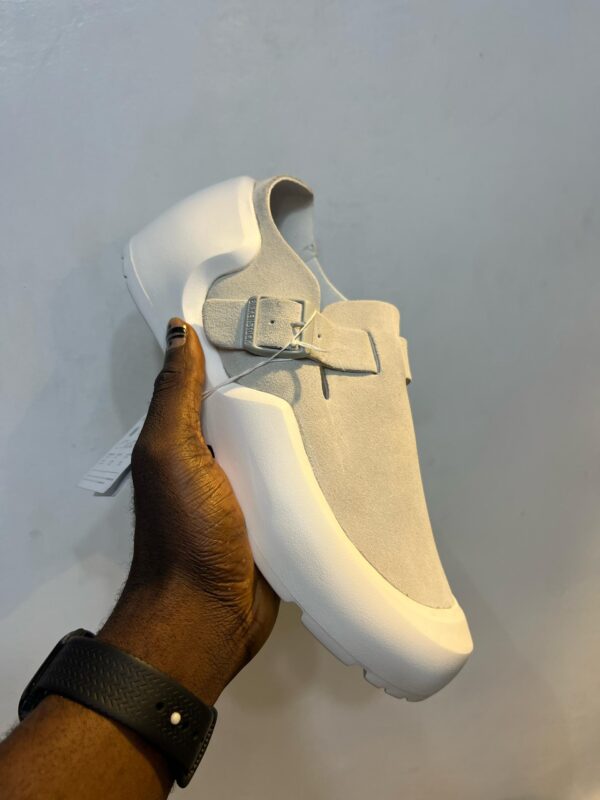 THE  BIRKENSTOCK REYKJAVIK NUBUCK LEATHER IN ANTIQUE  WHITE  AND PREMIUM  FINISH
