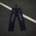 Relaxed Straight Jeans