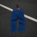 Relaxed Straight Jeans