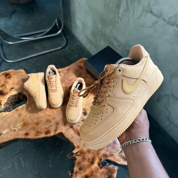 THE NIKE AIR FORCE 1 LOW '07 WB FLAX