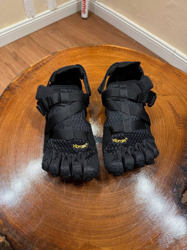 VIBRAMS FIVE FINGERS  BREEZANDAL  BY SUICOKE
