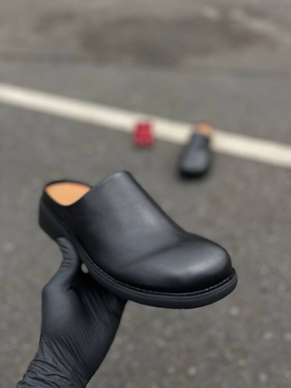 The Close Toe Slingback Casual Mule Shoe