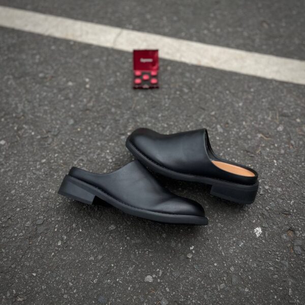 The Close Toe Slingback Casual Mule Shoe