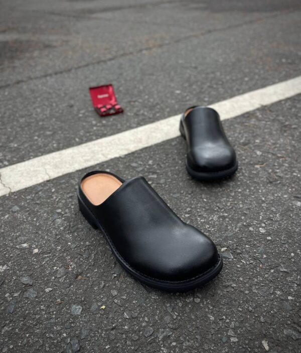 The Close Toe Slingback Casual Mule Shoe