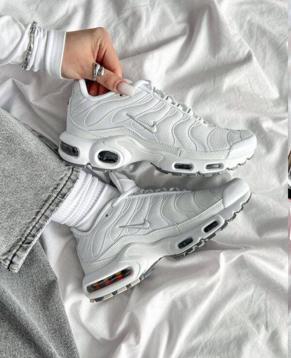 NIKE AIR MAX PLUS PREMIUM WHITE