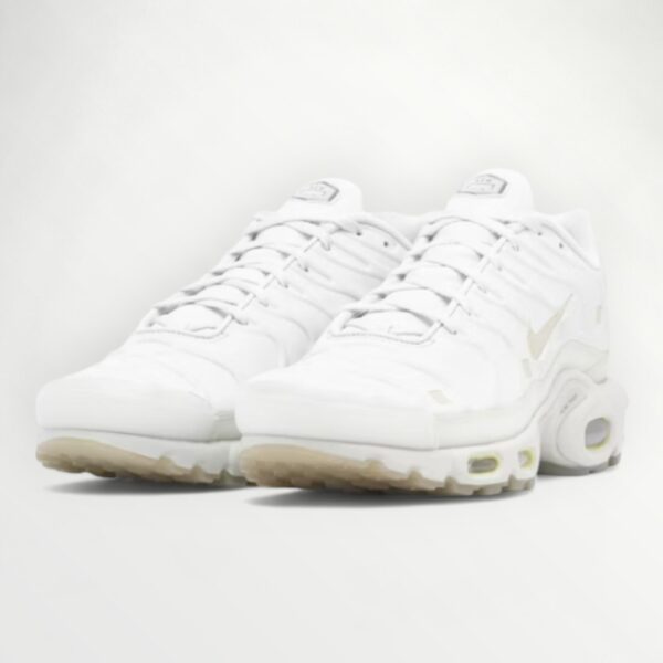 NIKE AIR MAX PLUS PREMIUM WHITE