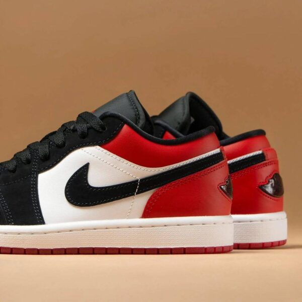 AIR JORDAN 1 LOW SE “BLACK TOE 2025”