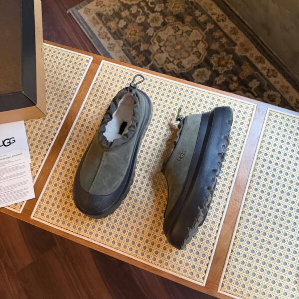 THE UGG TASMAN WEATHER HYBRID SLIP-ON CLOG WATERPROOF SUEDE