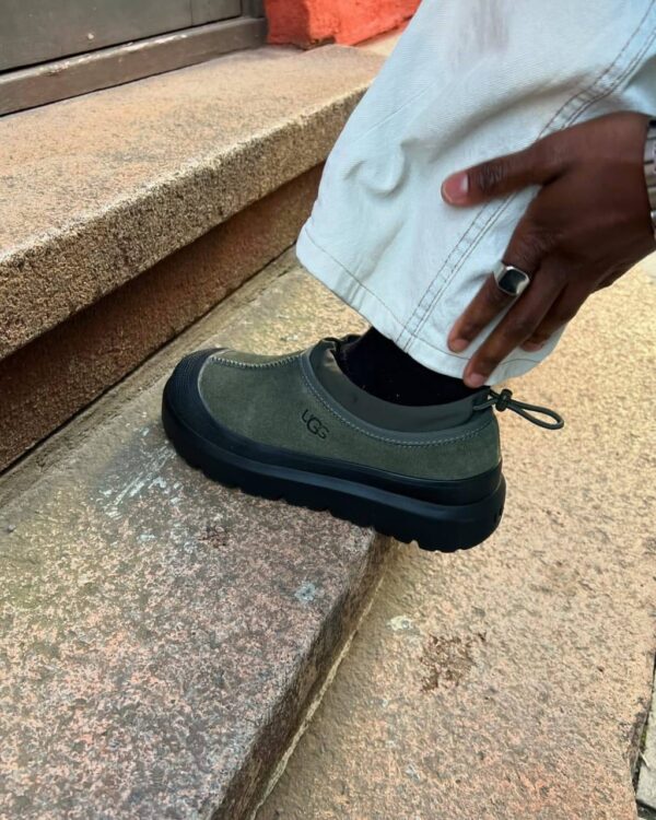 THE UGG TASMAN WEATHER HYBRID SLIP-ON CLOG WATERPROOF SUEDE