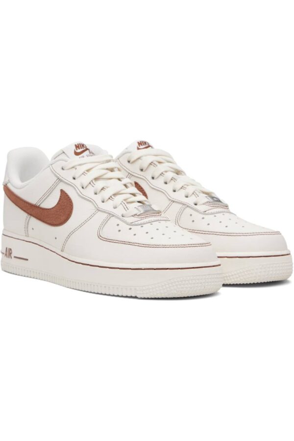NIKE  WHITE AIRFORCE 1 07 LV8