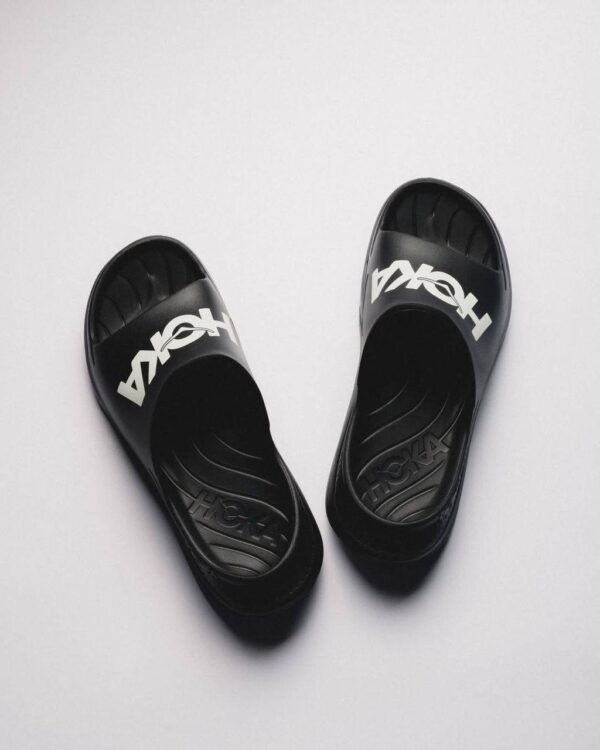 HOKA ORA ALL GENDER RECOVERY SLIDE