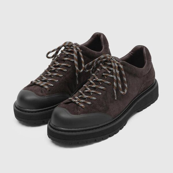 SUEDE HIKING BOOTS IN BROWN