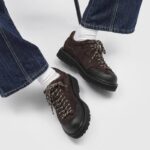 SUEDE HIKING BOOTS IN BROWN