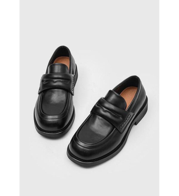 CLASSIC  LOAFERS