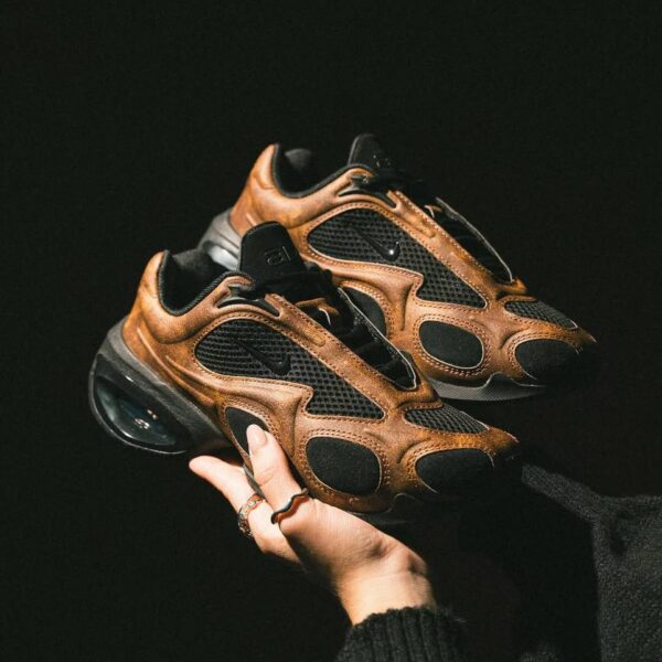 NIKE AIRMAX MUSE SE LIGHT BRITISH TAN