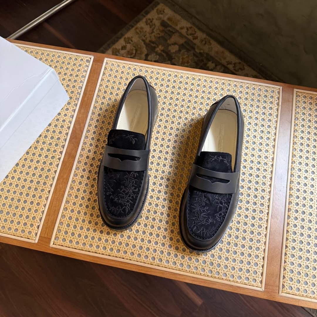 Classic loafers 