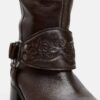FEMALE LEATHER FLAT EMBROIDERED BOOTS