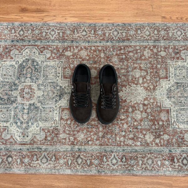 HIKING BOOTS