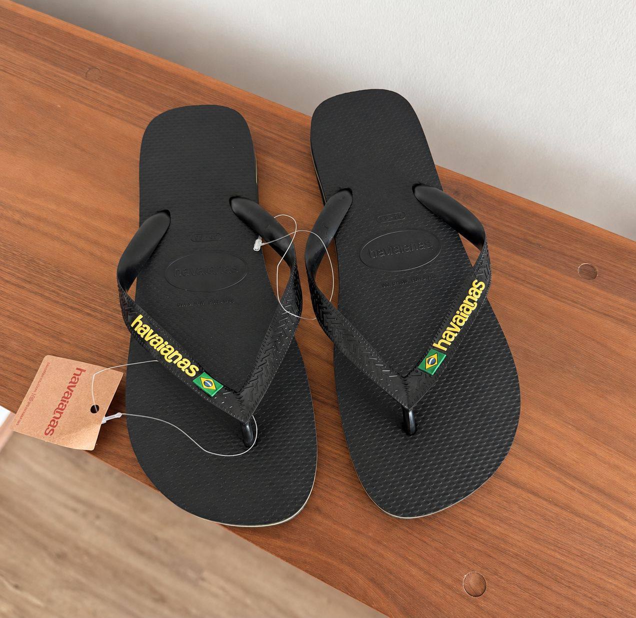 Havaianas Brasil Logo Flip Flops